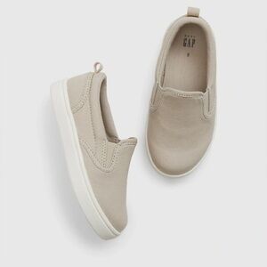 Gap Toddler Slip-On Beige Sneakers Size 8